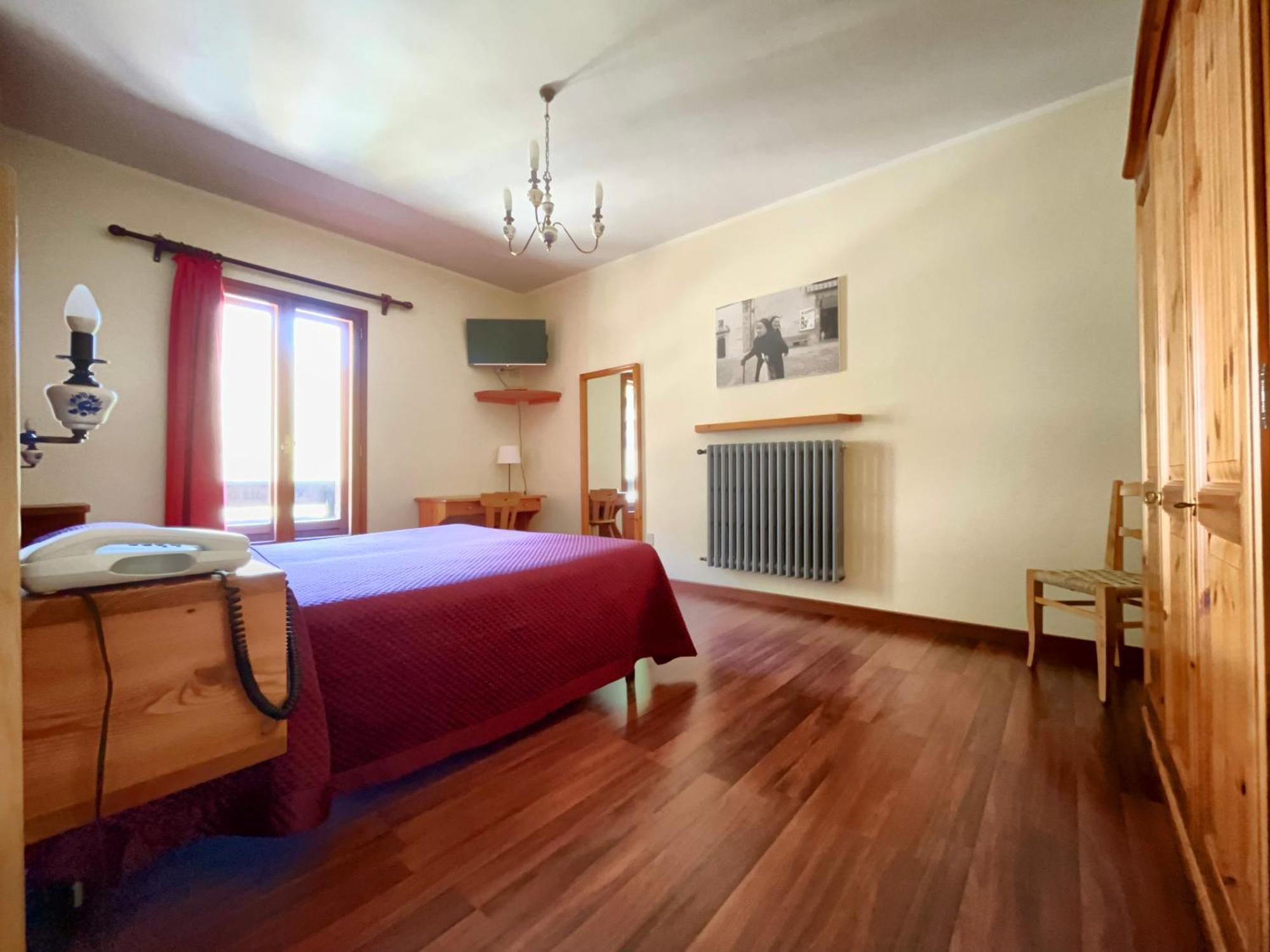 Hotel Garni Mille Pini スカンノ エクステリア 写真