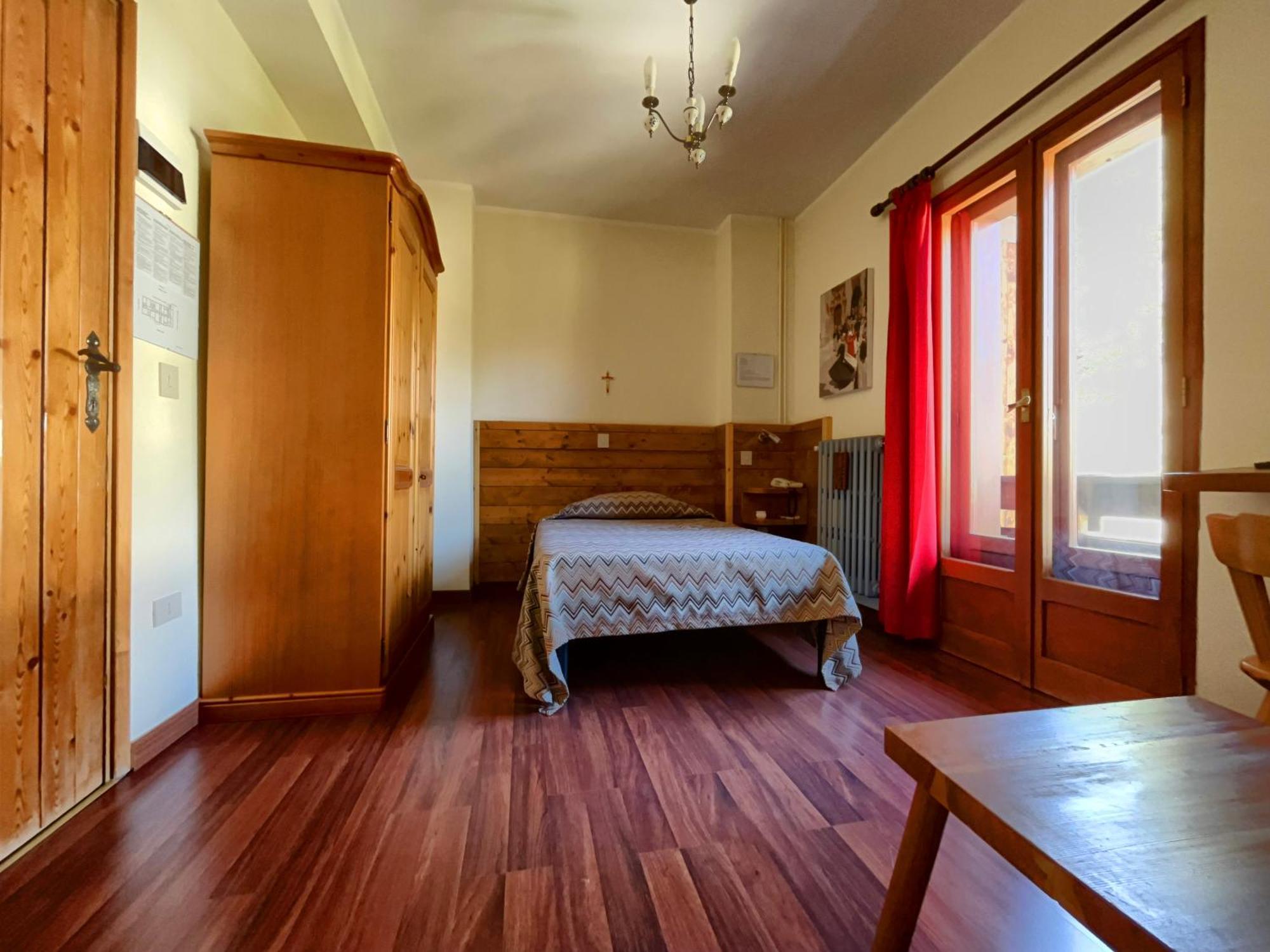 Hotel Garni Mille Pini スカンノ エクステリア 写真